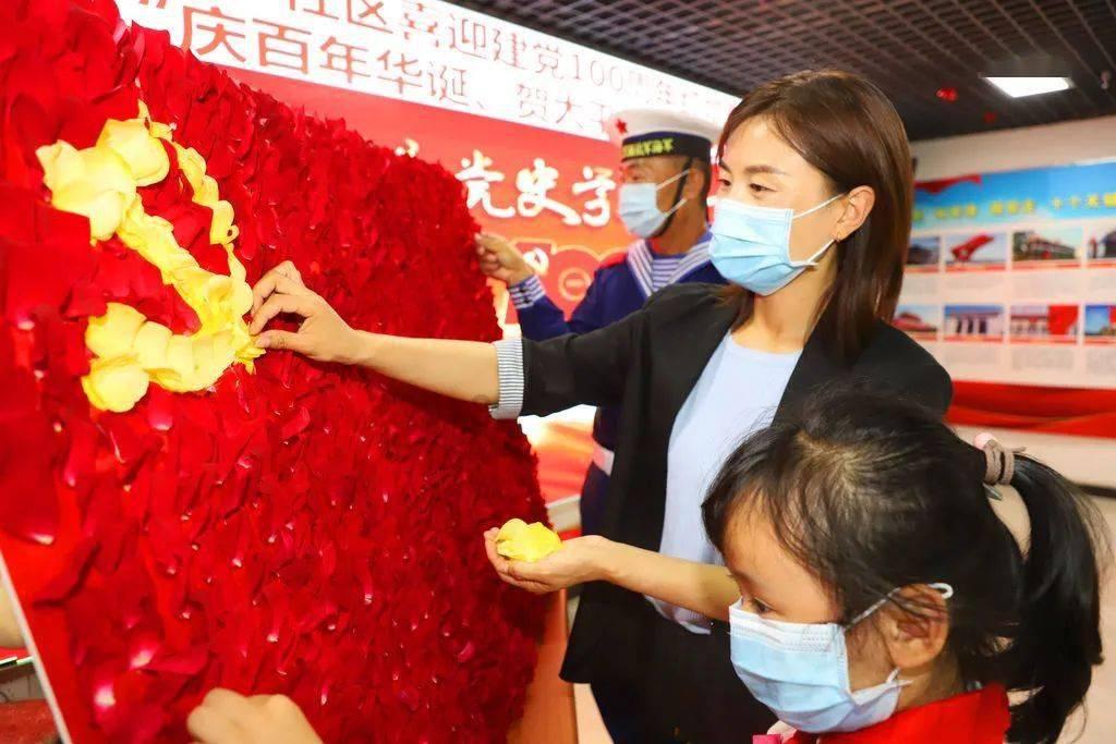 华莱士解锁流量密码 全国第一家门店焕新成打卡胜地